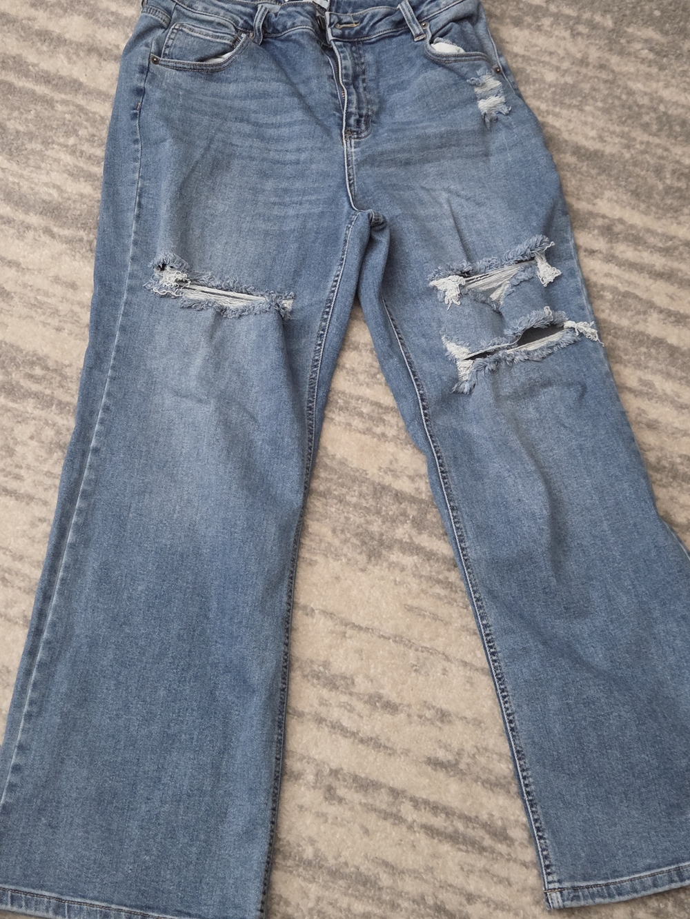 Remi Ripped Jeans (Petite) - Picture 2 of 11